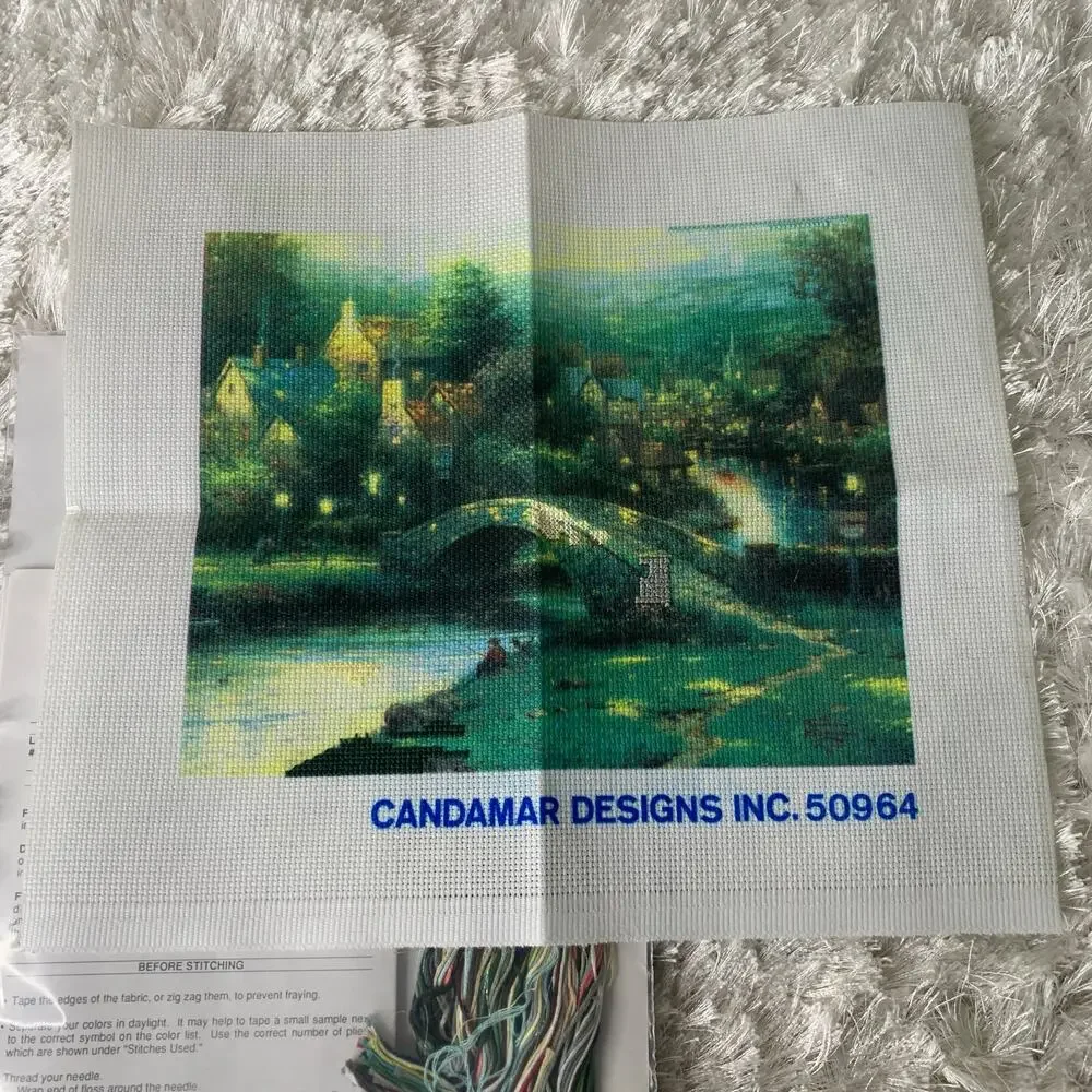 1996 Thomas Kinkade Cross stitch Kit The painter of light Lamplight village